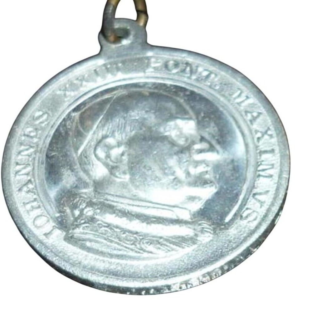 Vintage Pope John XXIII Johannes XXIII Pont Maximus Religious Medal Pendant 1in